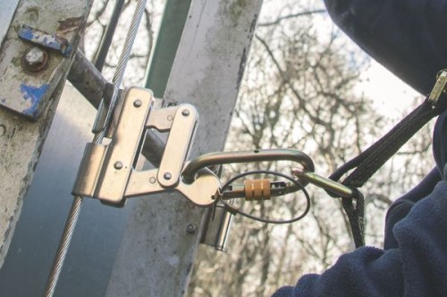 EN 353-1:2014垂直防墜落系統標準